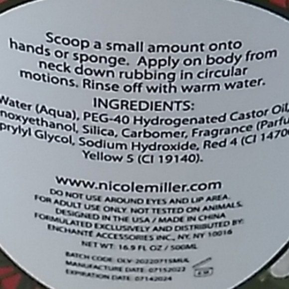 Nicole Miller, Body Exfoliator, Winter Plum - Picture 2 of 2